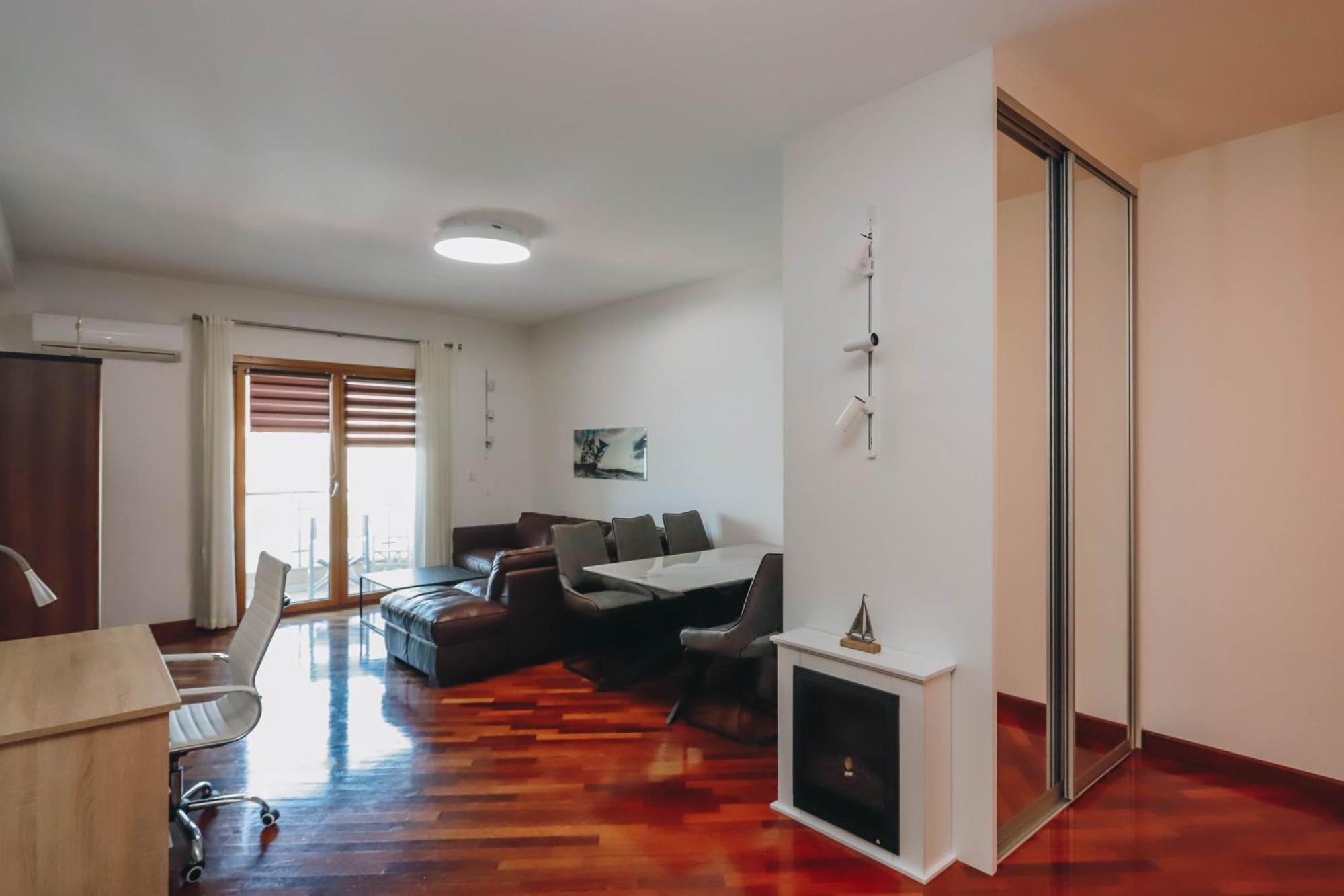 Apartment Near Ponta Nova Of Rafailovici Bečići Екстериор снимка