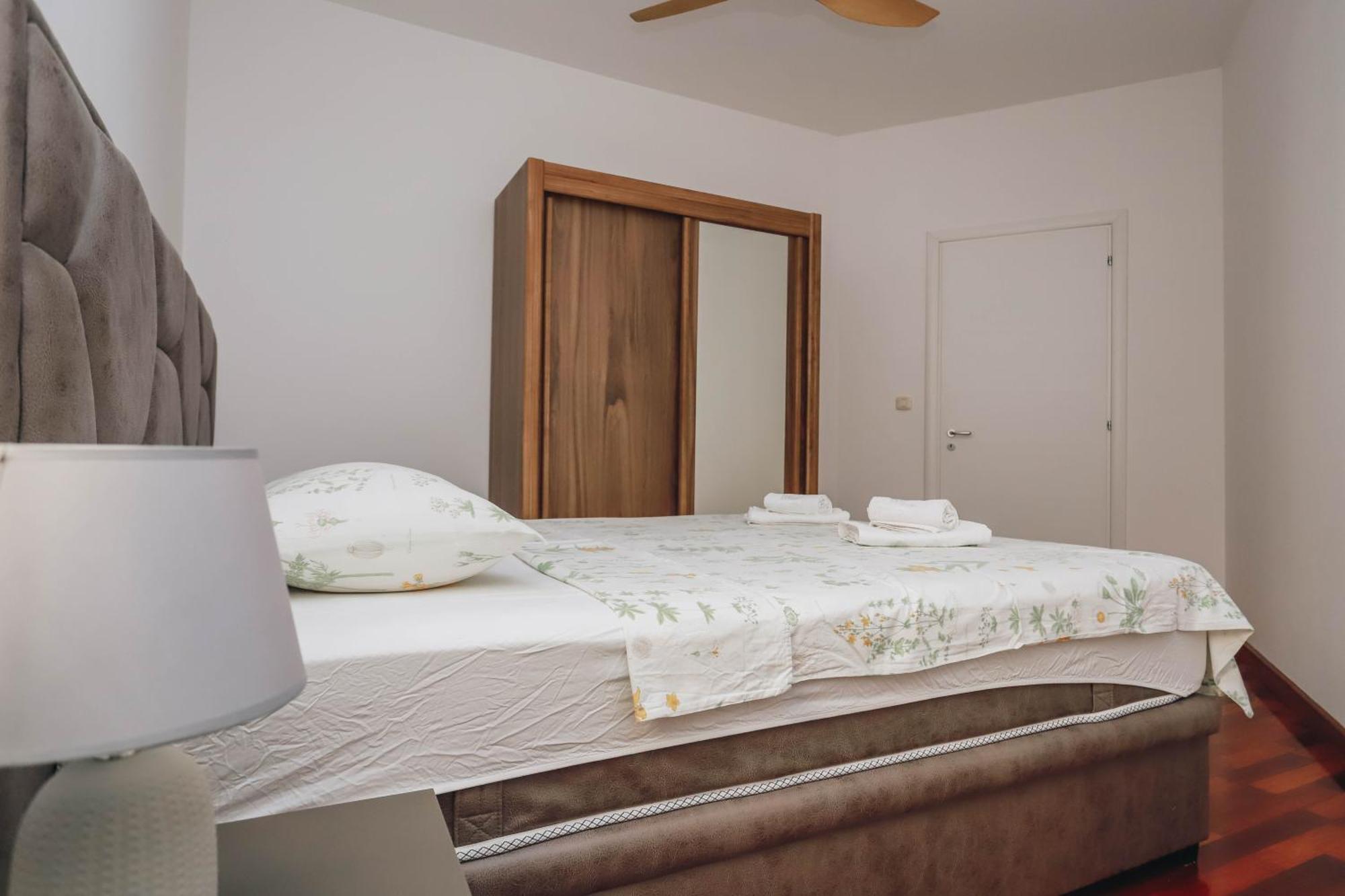 Apartment Near Ponta Nova Of Rafailovici Bečići Екстериор снимка
