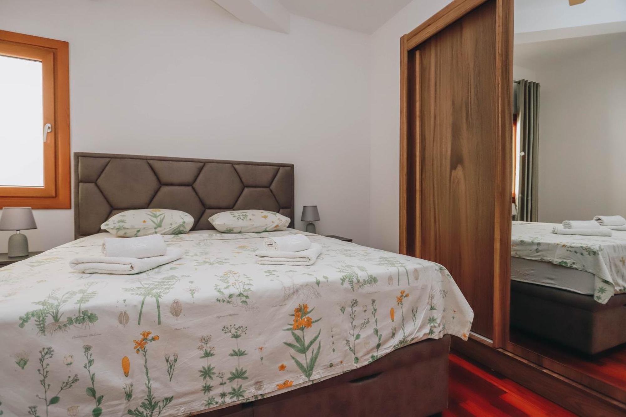 Apartment Near Ponta Nova Of Rafailovici Bečići Екстериор снимка