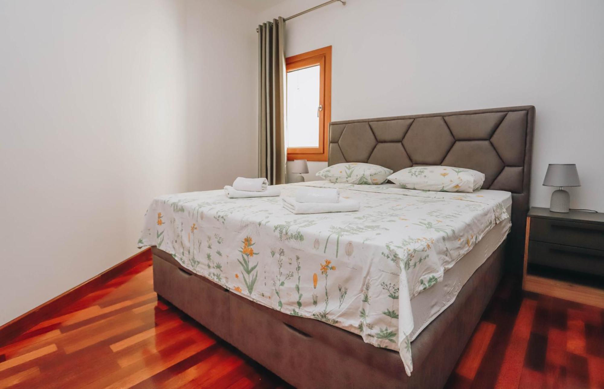 Apartment Near Ponta Nova Of Rafailovici Bečići Екстериор снимка