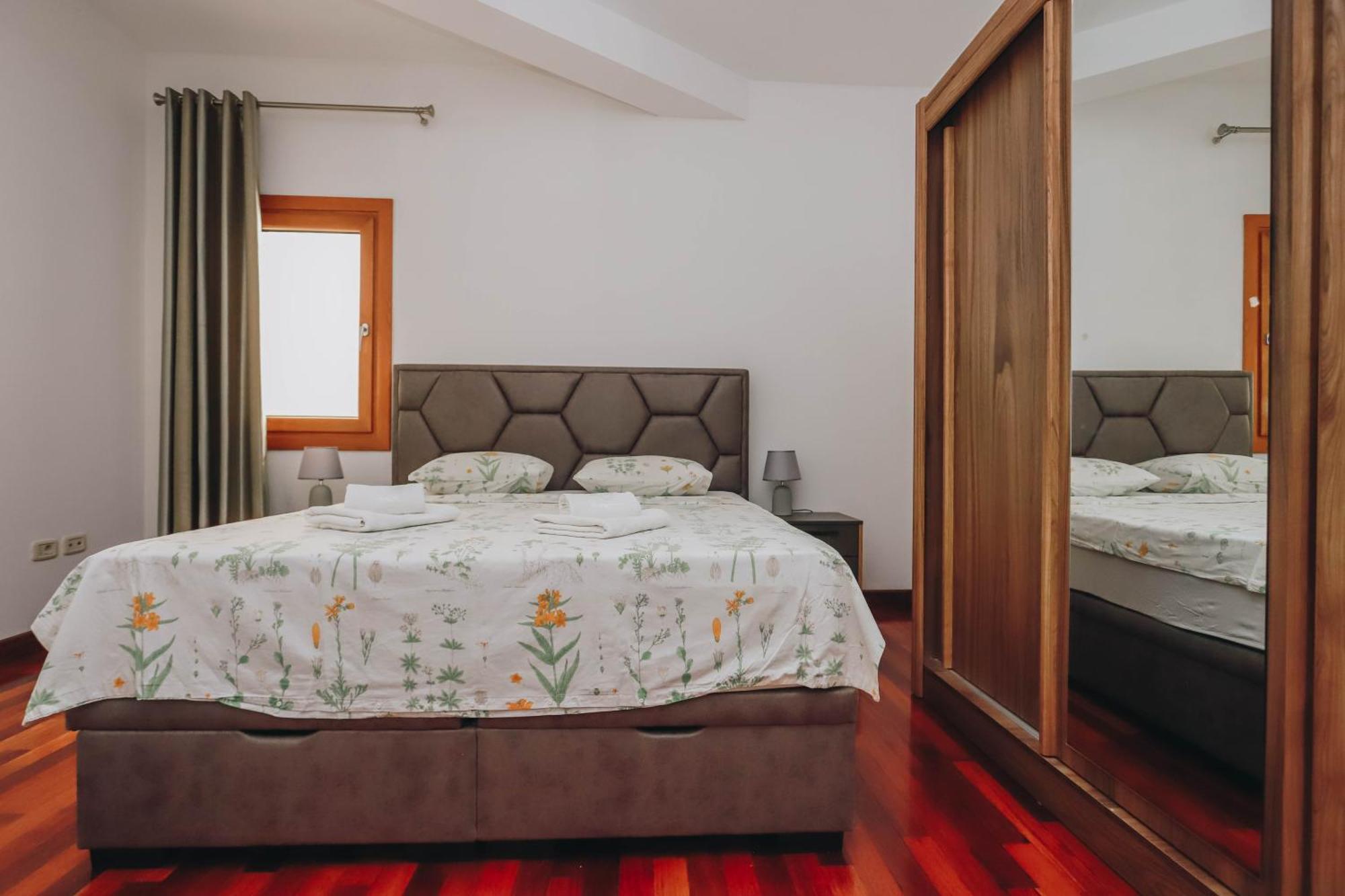 Apartment Near Ponta Nova Of Rafailovici Bečići Екстериор снимка